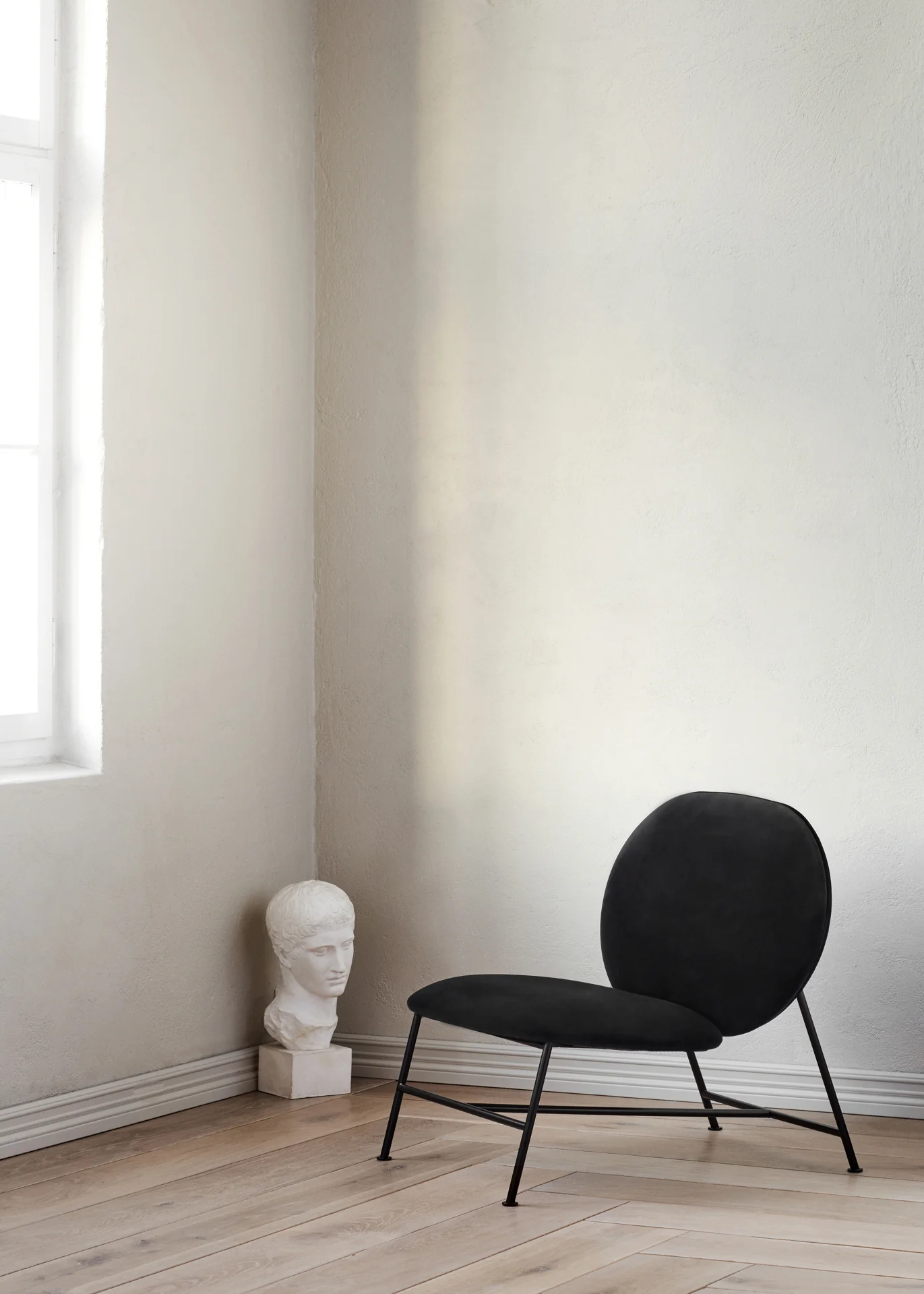 Oblong lounge chair - Image 3