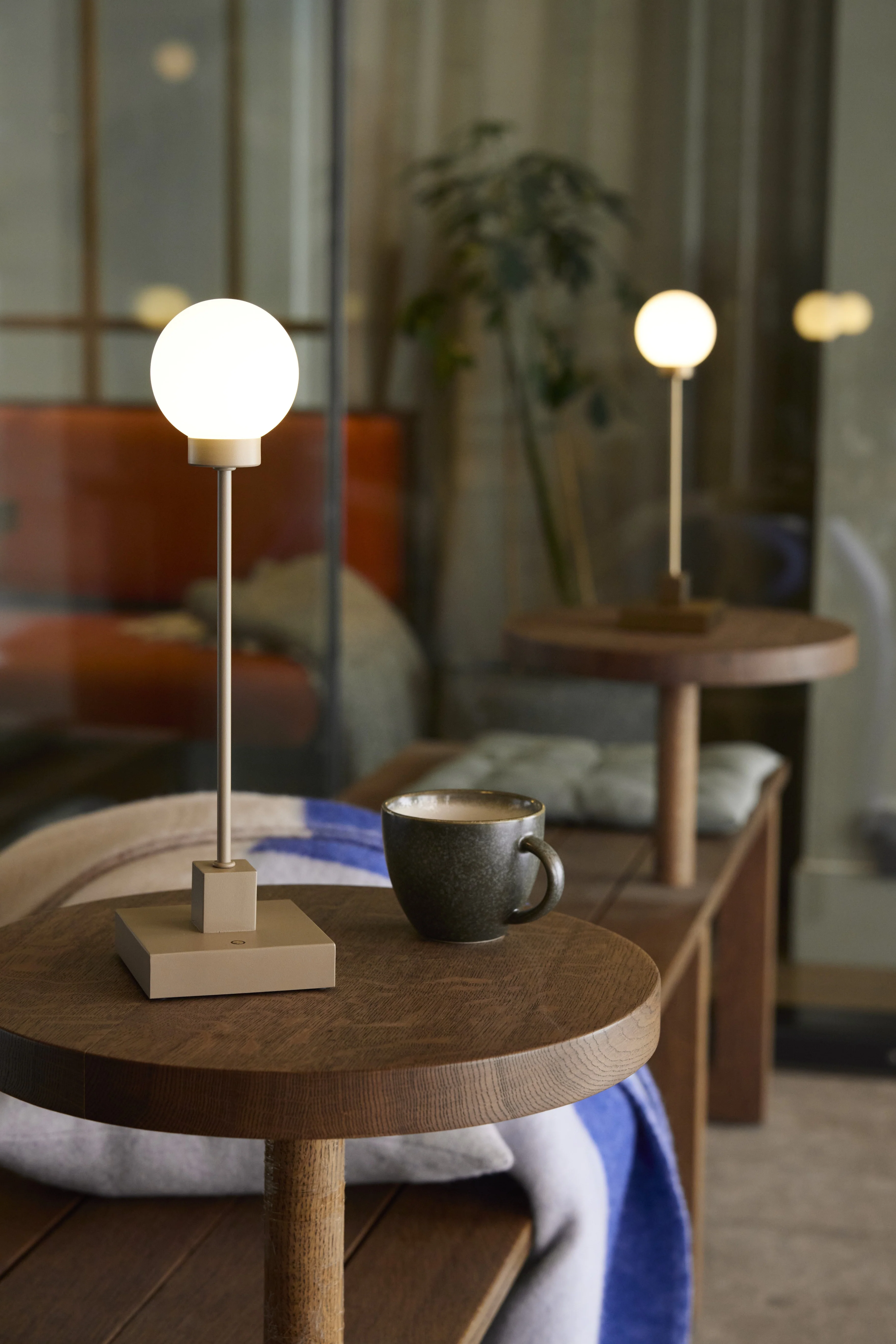 Snowball portable table lamp - Image 7