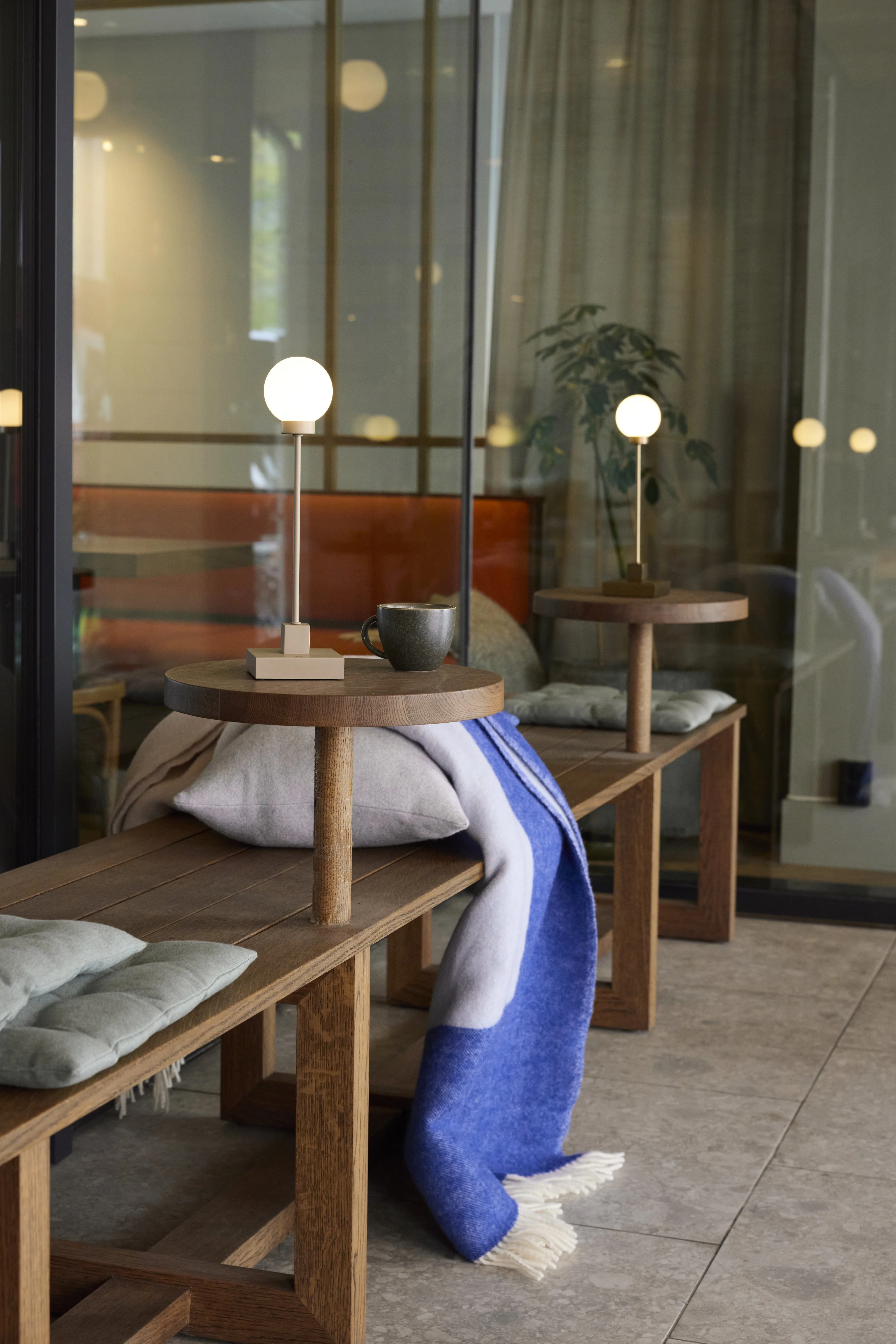 Snowball portable table lamp - Image 8