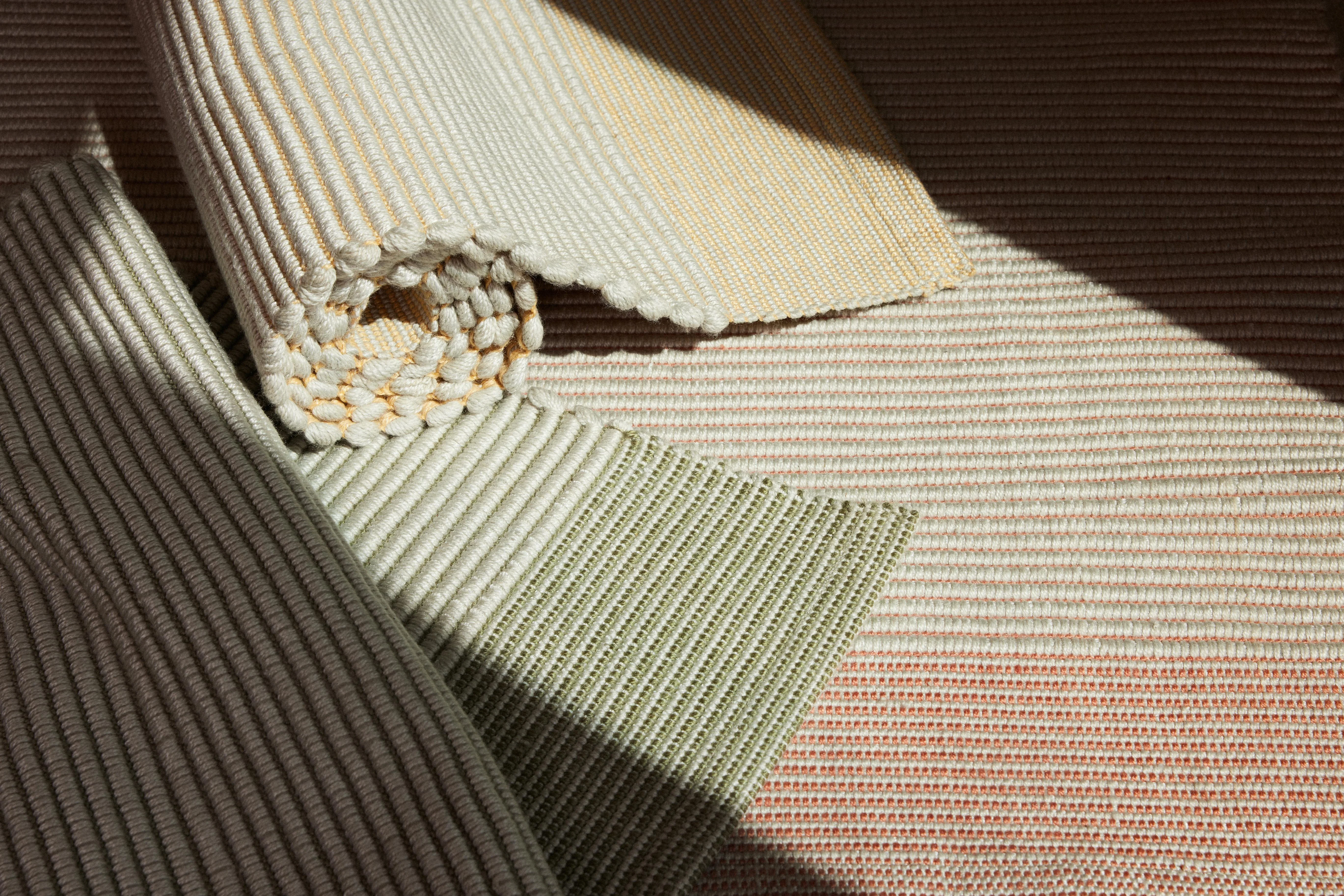 Spool rug and runner - Image 6