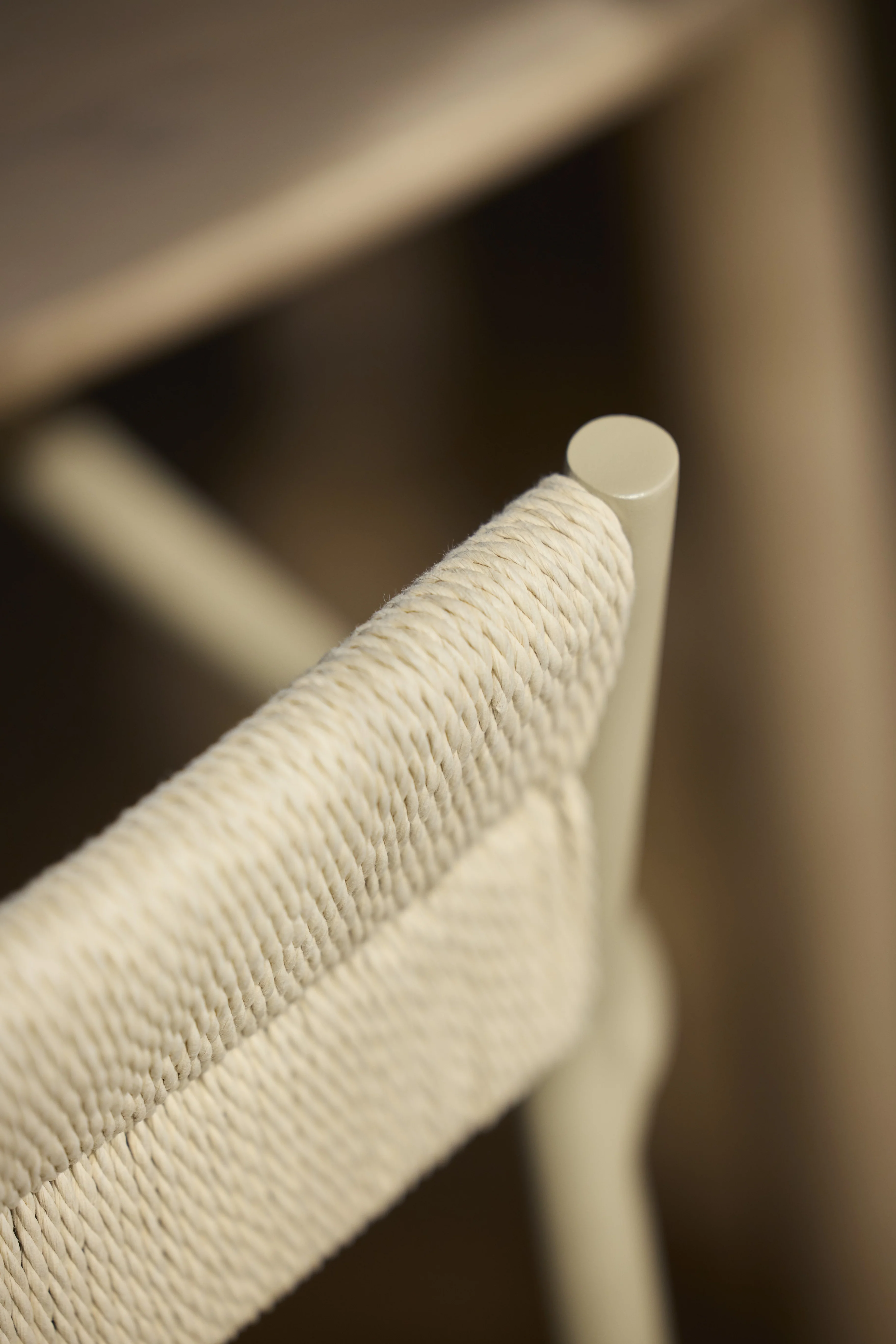 Vev dining chair w/armrests - Image 3