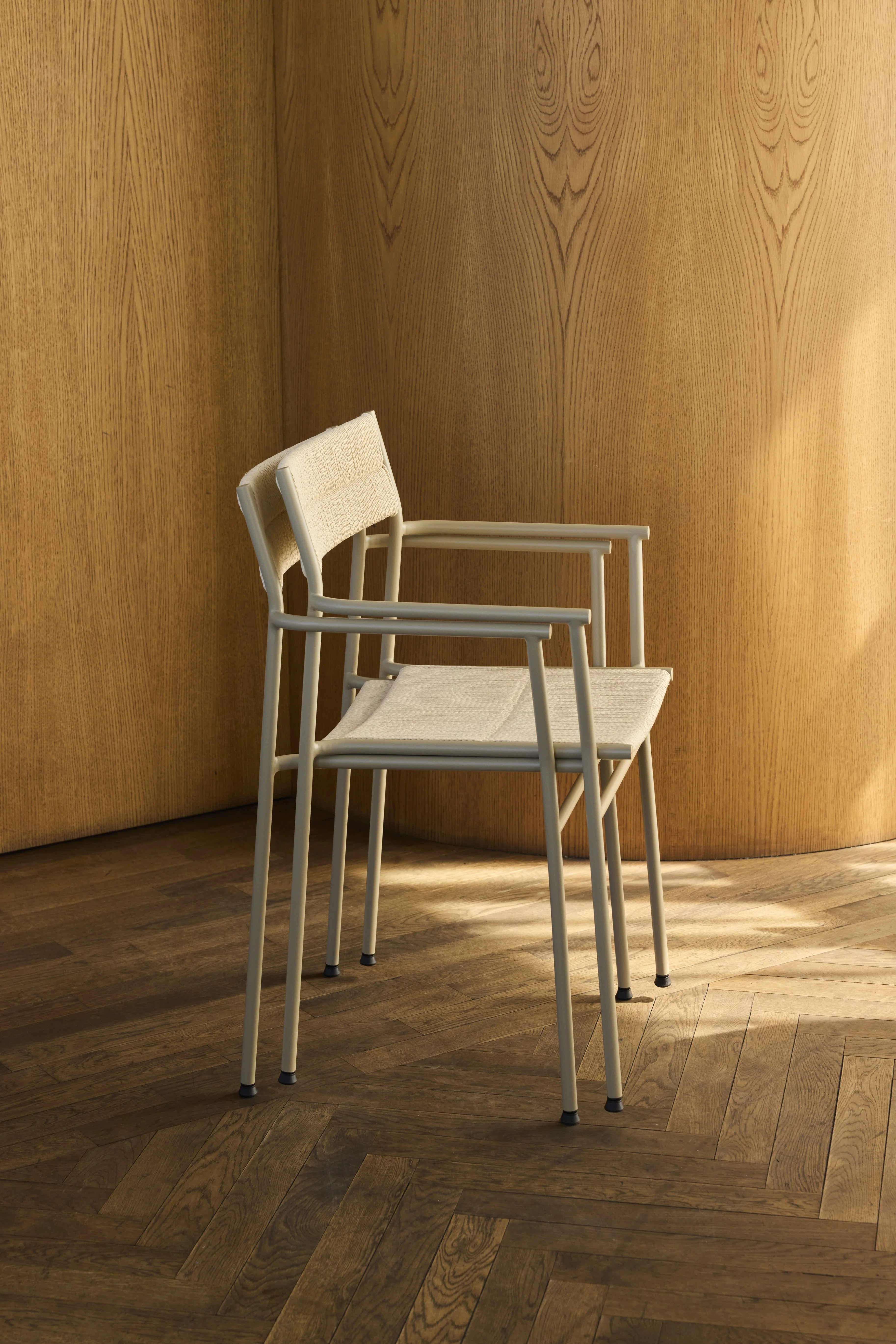 Vev dining chair w/armrests - Image 5